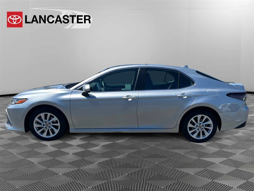 2023 Toyota Camry LE photo 2