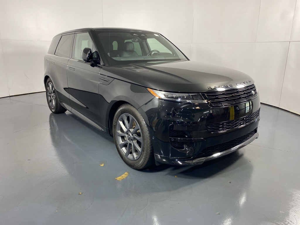 2024 Land Rover Range Rover Sport SE photo 3