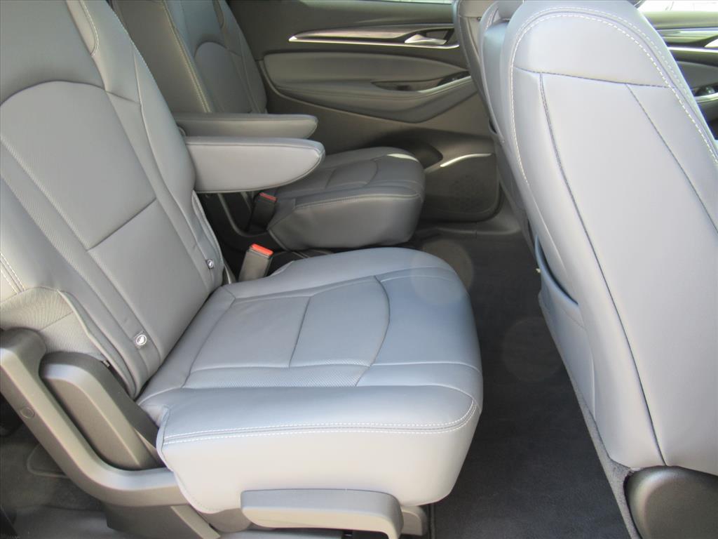 2018 Buick Enclave Essence photo 26