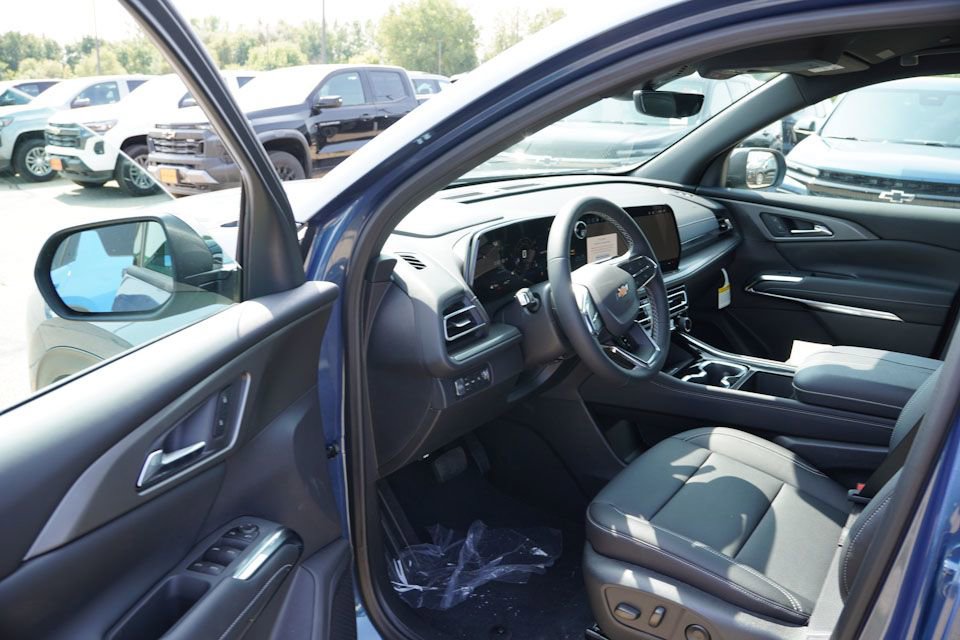 2026 Chevrolet Traverse photo 10