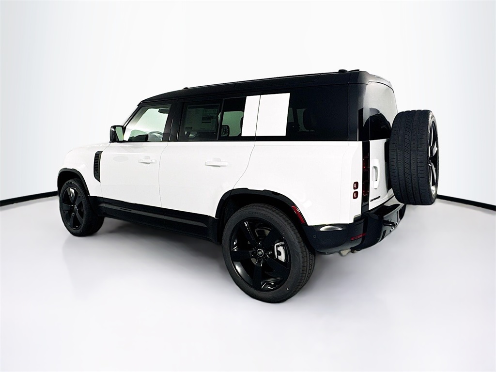 2025 Land Rover Defender 110 X-Dynamic SE photo 6