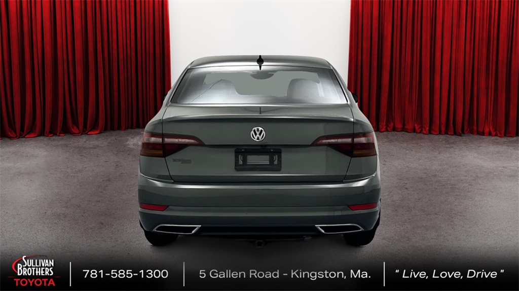 2019 Volkswagen Jetta SEL Premium photo 5