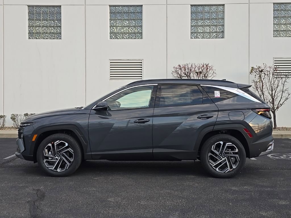 2026 Hyundai Tucson Hybrid Limited photo 4