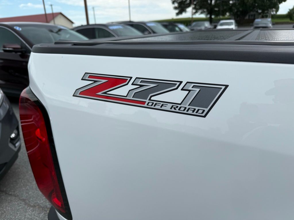 2020 Chevrolet Colorado Z71 photo 10