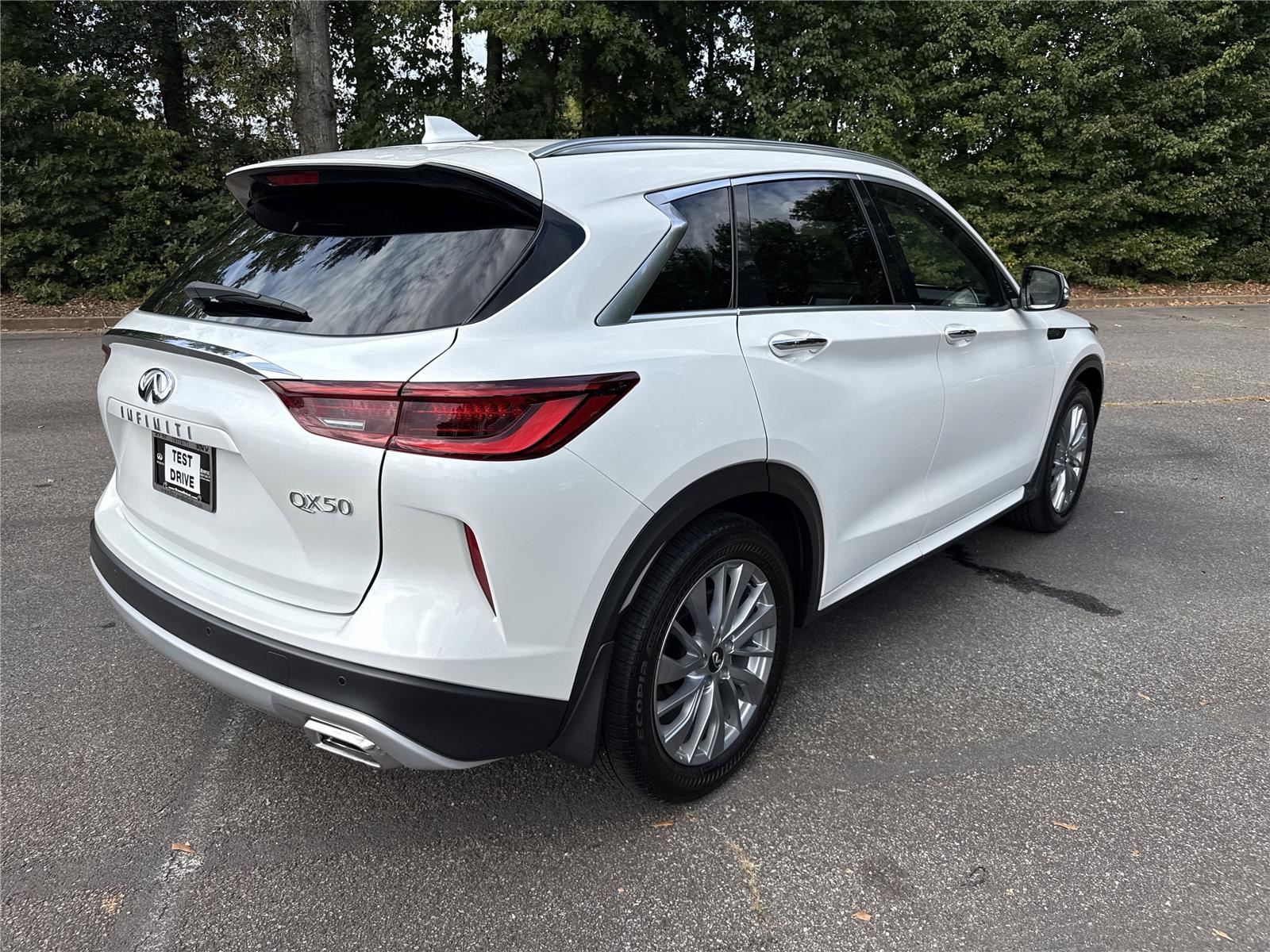 2024 Infiniti QX50 Luxe photo 5