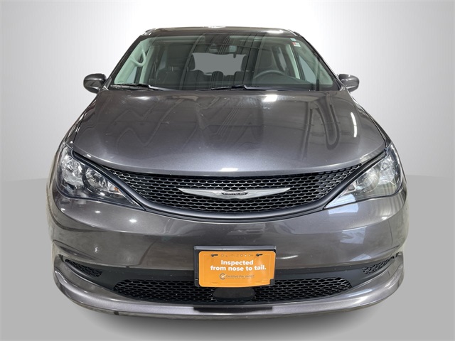 2023 Chrysler Voyager LX photo 3