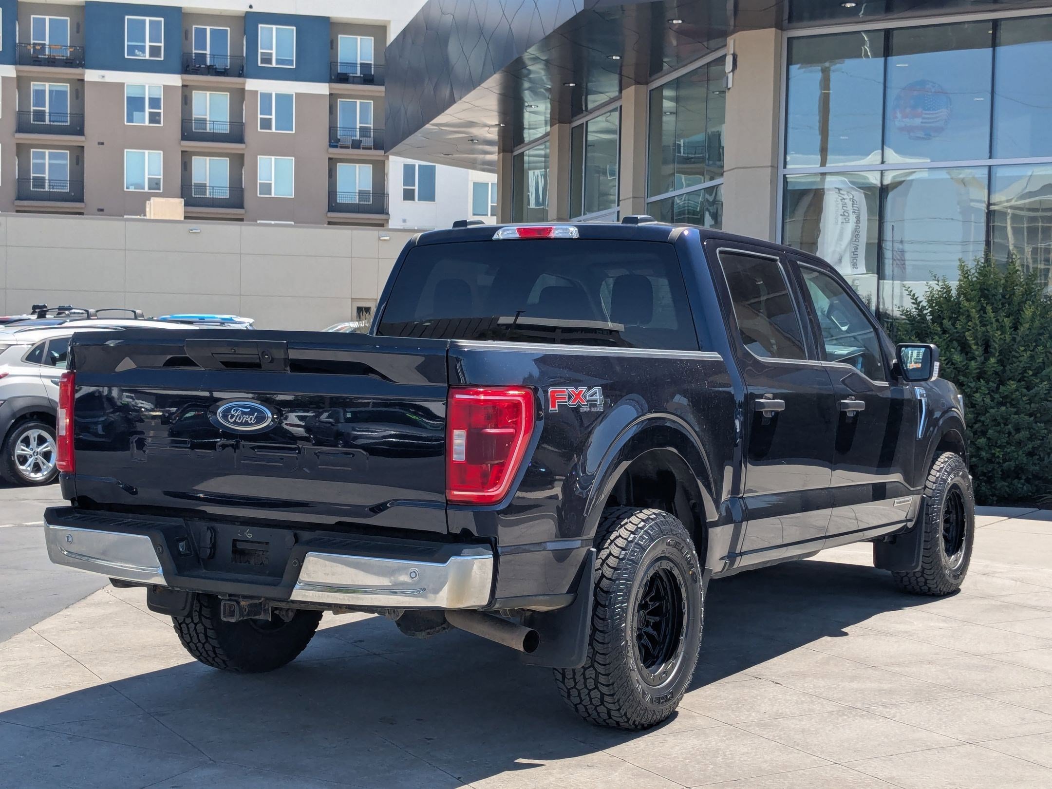 2023 Ford F-150 XLT photo 3
