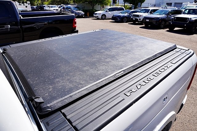 New 2026 Ivory White Tri-Coat Pearl-Coat Exterior Paint RAM Tungsten image 23