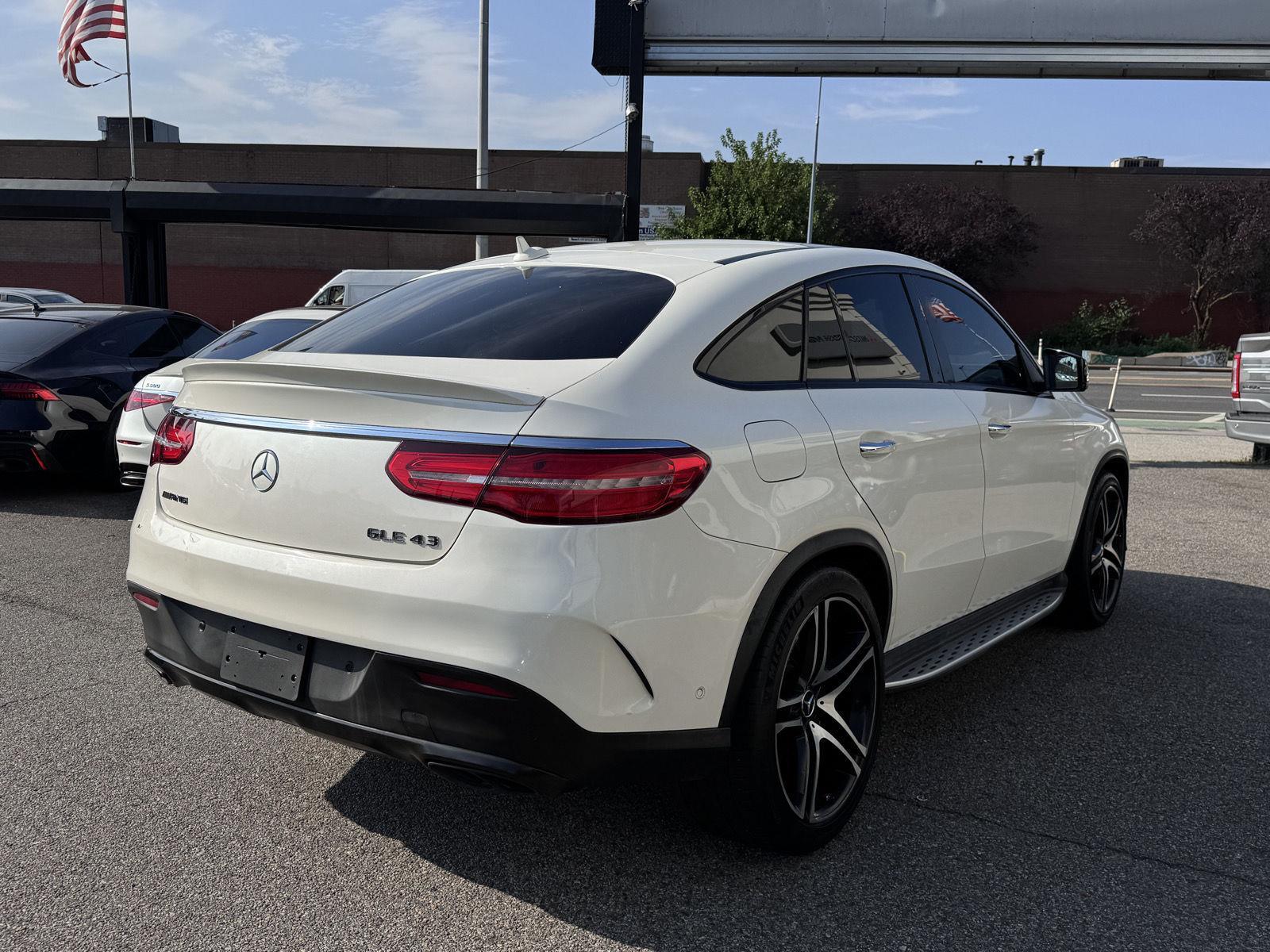 2018 Mercedes Benz GLE AMG 43 4MATIC photo 4