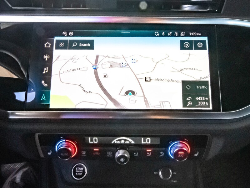 2024 Audi Q3 45 TFSI S line Premium photo 24