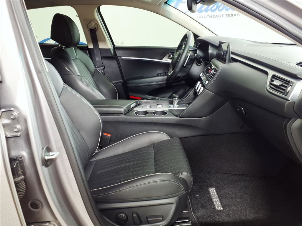 2023 Genesis G70 3.3T photo 11