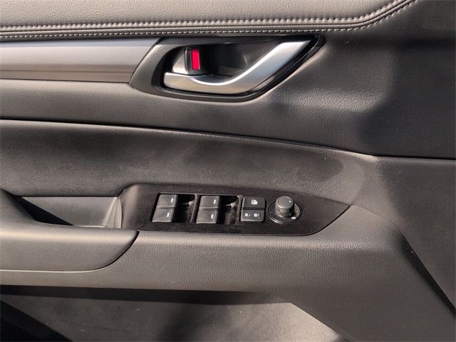 2025 Mazda CX-5 2.5 Select photo 22
