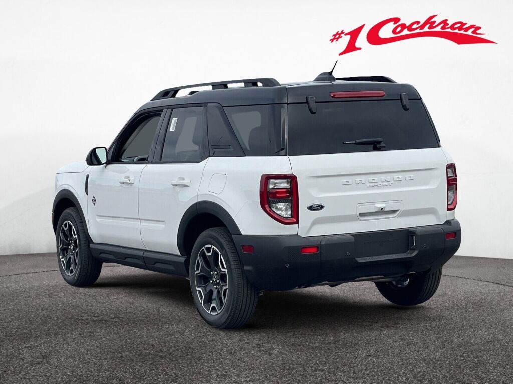 2025 Ford Bronco Sport Outer Banks photo 4