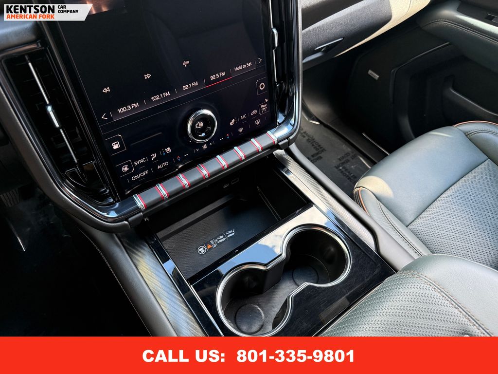 2025 Gmc Yukon XL AT4 photo 26