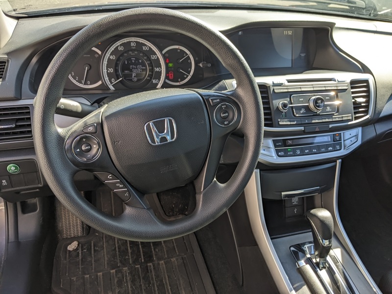 2015 Honda Accord LX photo 4