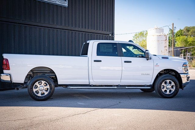 2025 Ram 2500 Big Horn photo 7