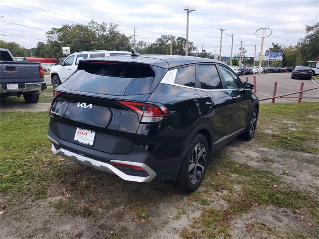 2024 Kia Sportage EX photo 2