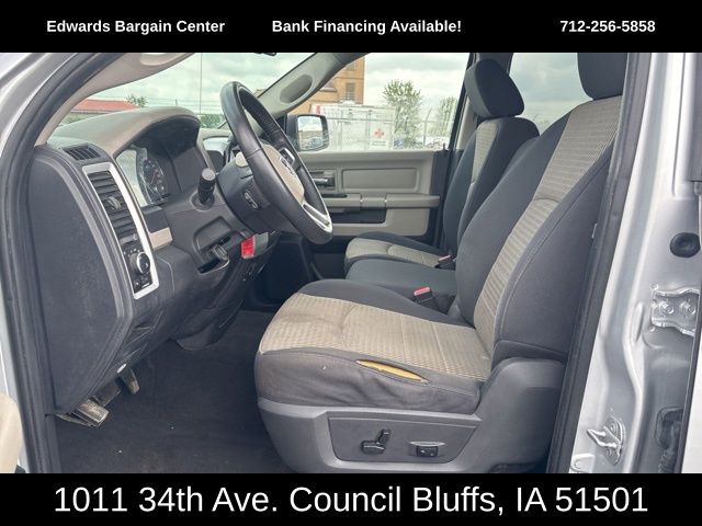 2009 Dodge Ram SLT photo 15