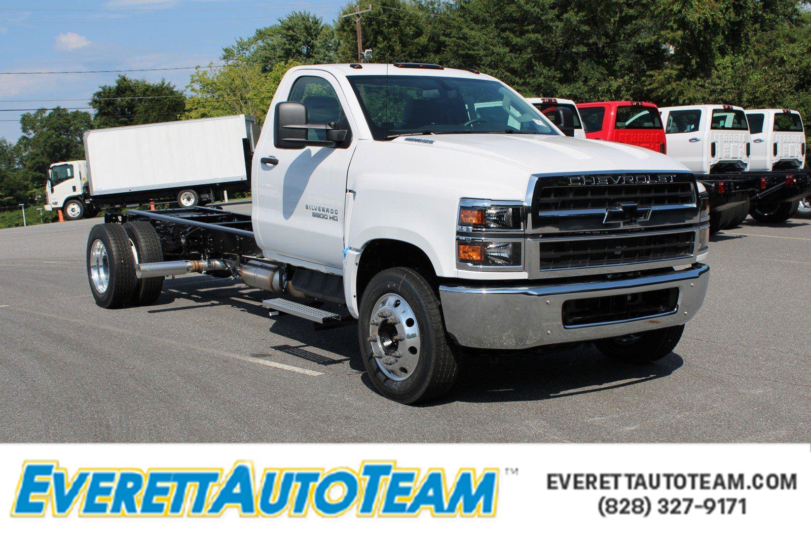 2024 Chevrolet Silverado 4500 Medium Duty Chassis Cab Work Truck's photo