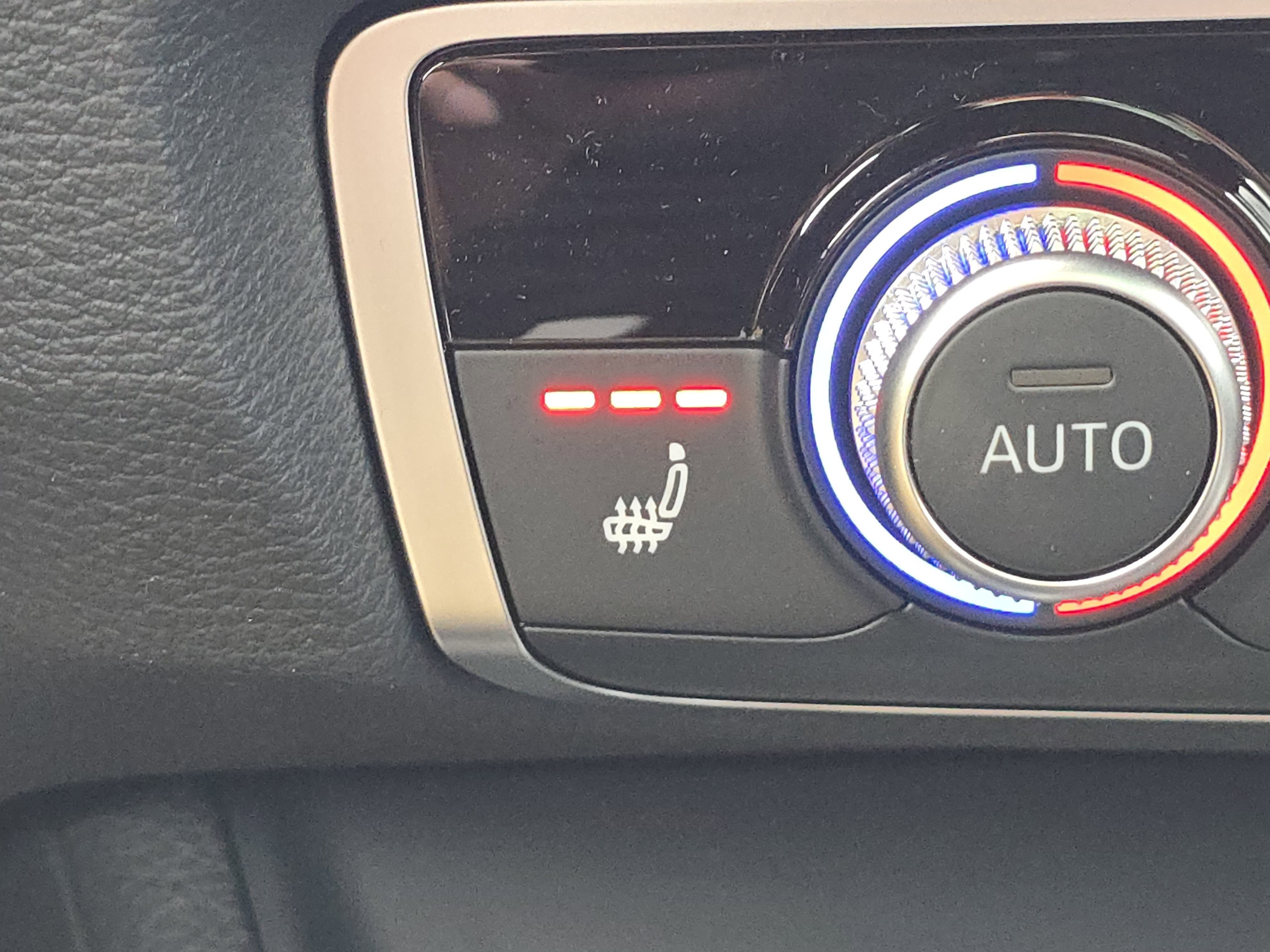 2025 Audi Q3 S line Premium photo 11