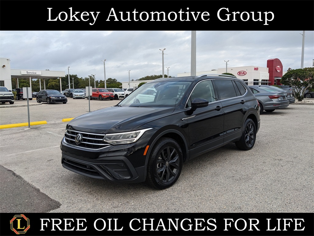 2024 Volkswagen Tiguan SE's photo