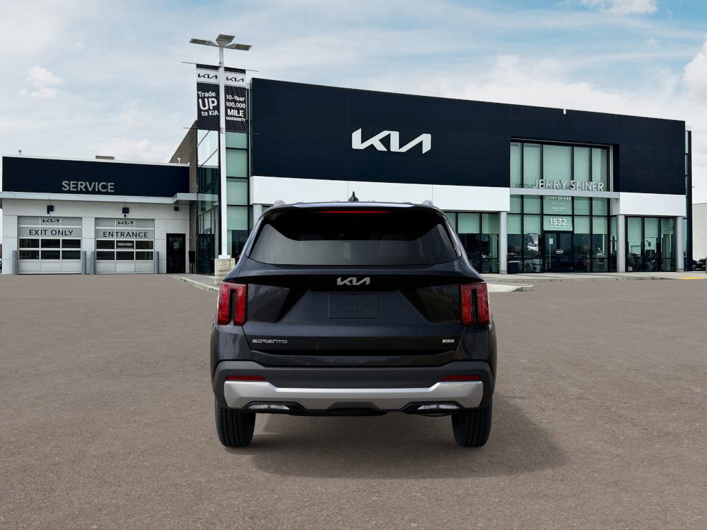 2025 Kia Sorento S photo 4