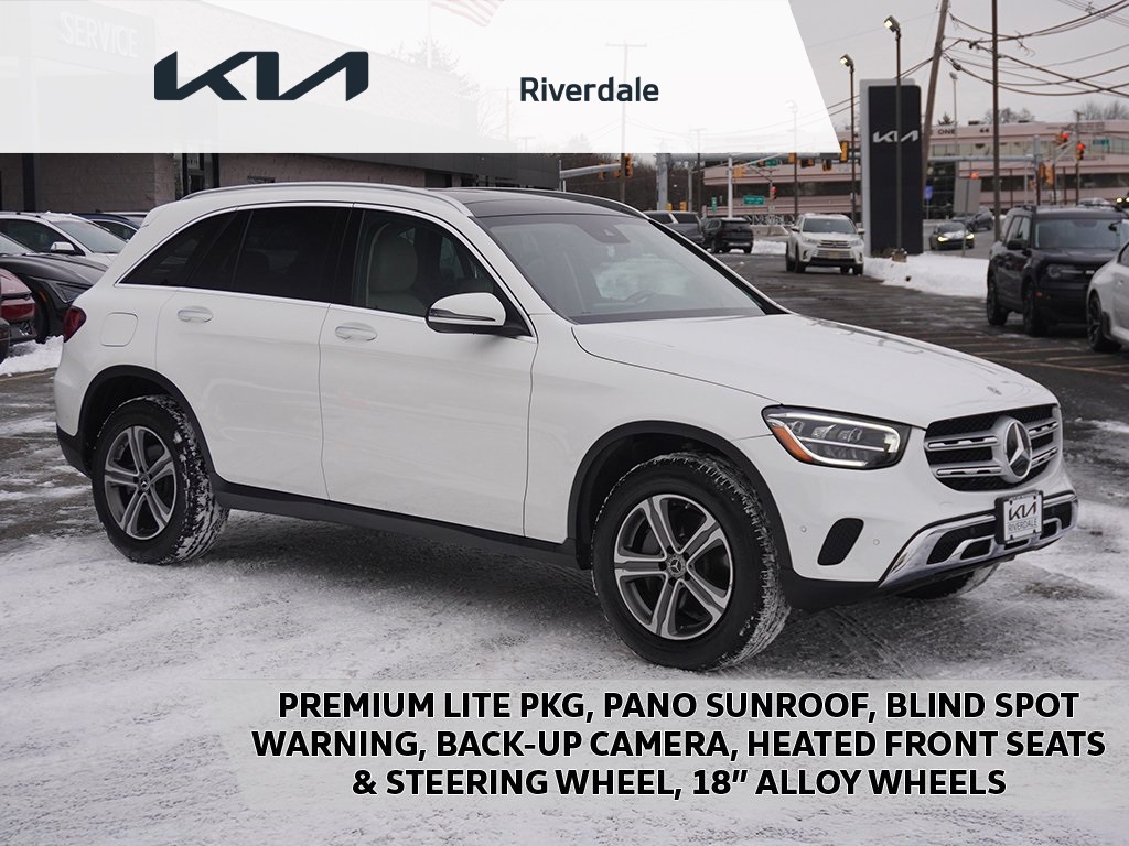 2022 Mercedes-Benz GLC GLC300's photo