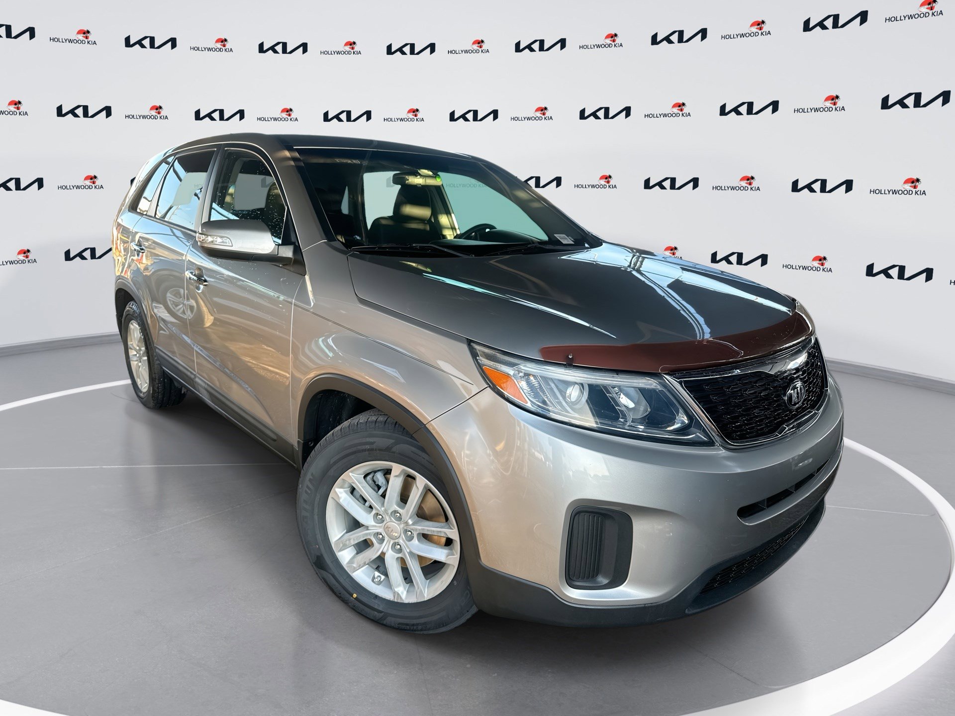 2014 Kia Sorento LX's photo