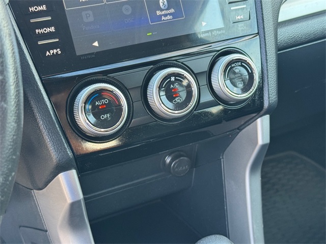 2017 Subaru Forester 2.0XT Premium photo 21