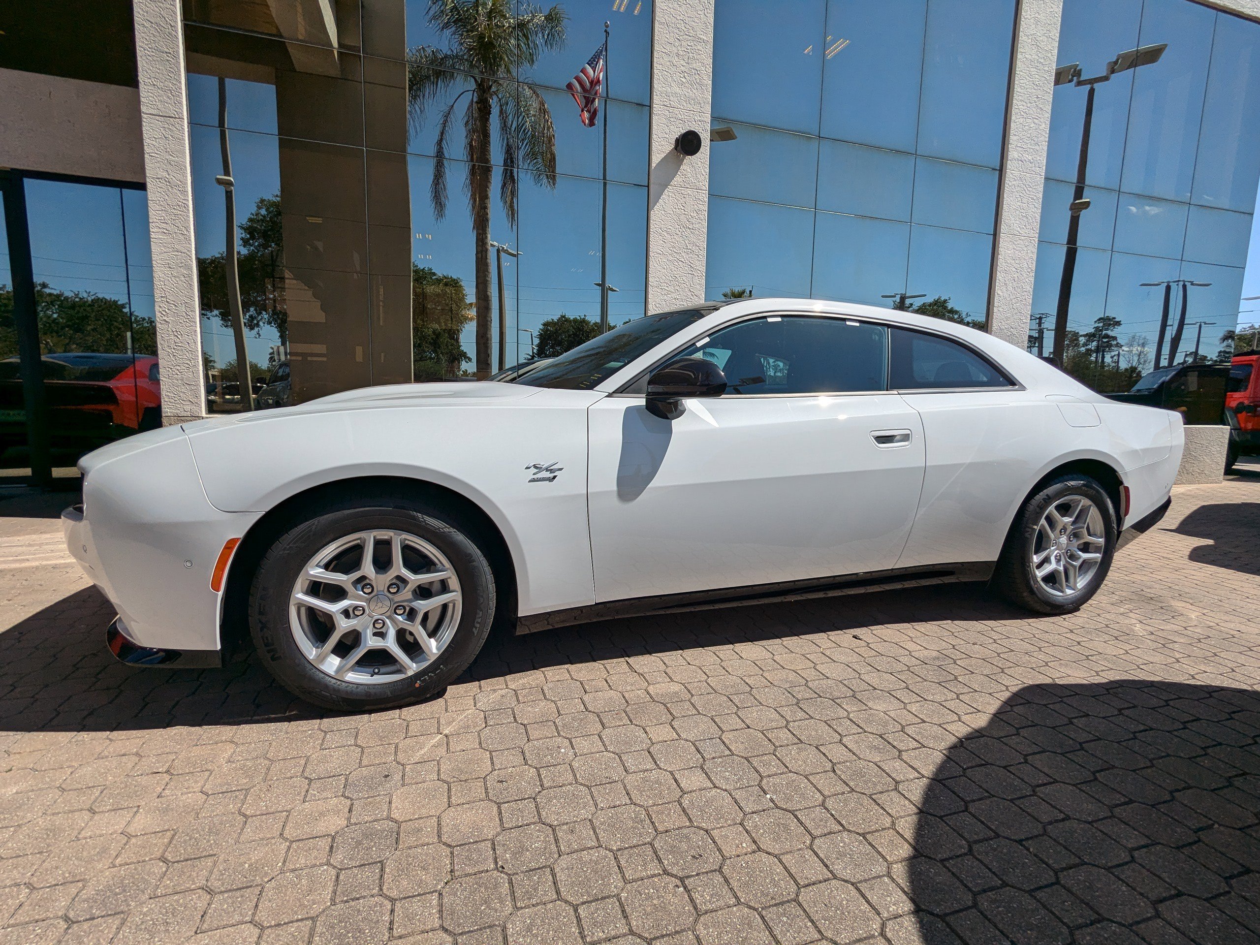 2025 Dodge Charger R/T photo 7