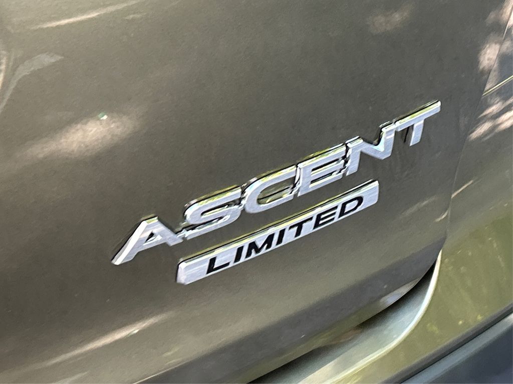 2025 Subaru Ascent Limited photo 12