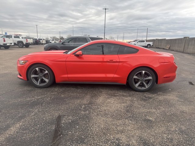 2015 Ford Mustang V6 photo 4