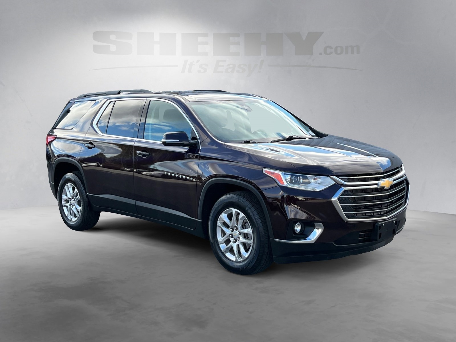 2020 Chevrolet Traverse photo 2