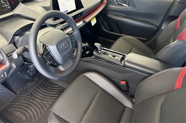 2026 Toyota Prius Plug-in Hybrid XSE photo 10
