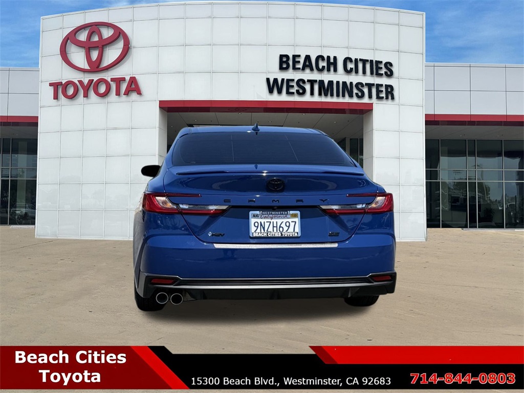 2025 Toyota Camry SE photo 8