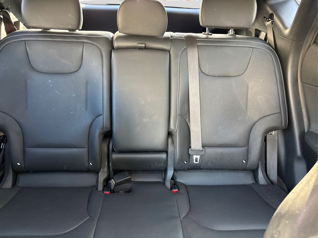 2022 Kia EV6 Wind photo 18