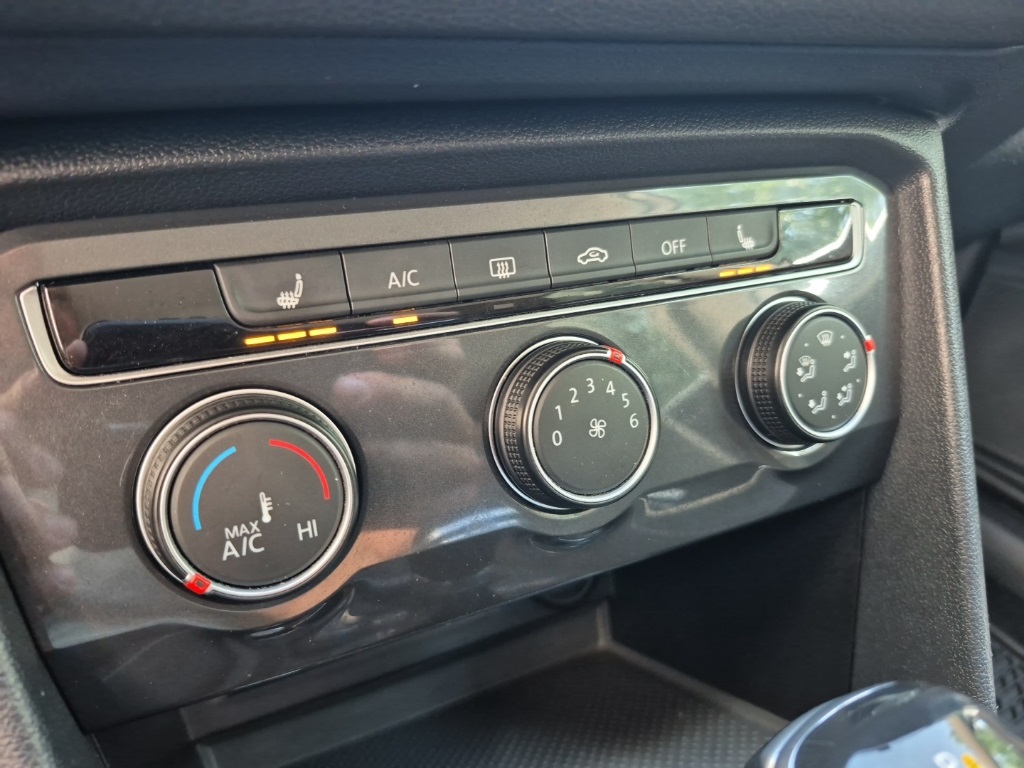 2022 Volkswagen Tiguan S photo 21