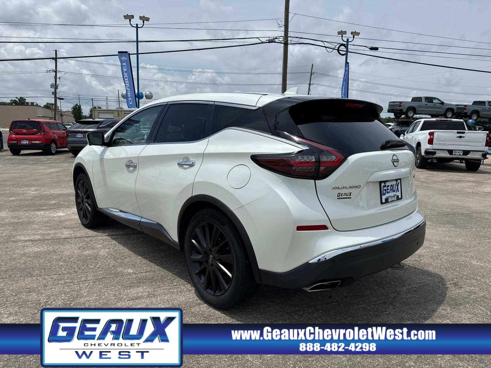 2023 Nissan Murano SL photo 14