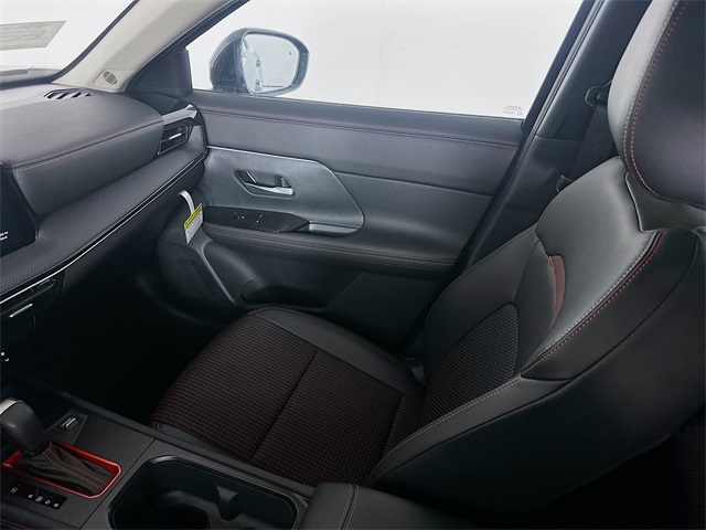 2025 Nissan Kicks SR photo 20