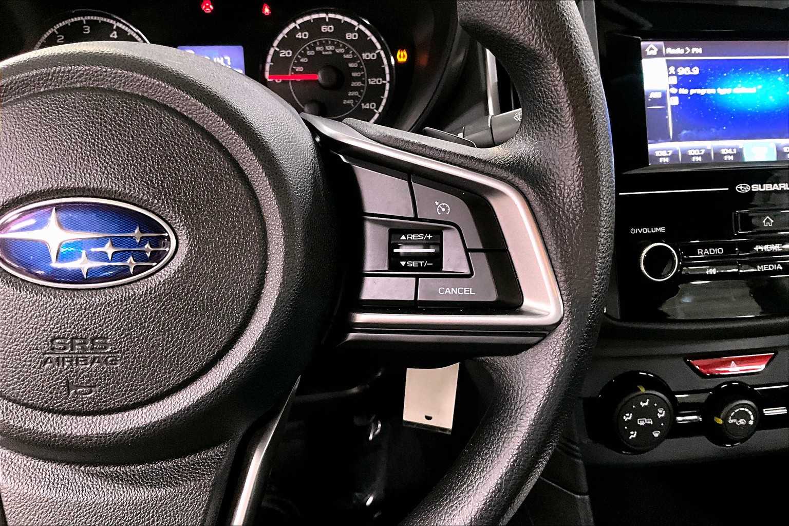 2017 Subaru Impreza 2.0i Premium photo 22