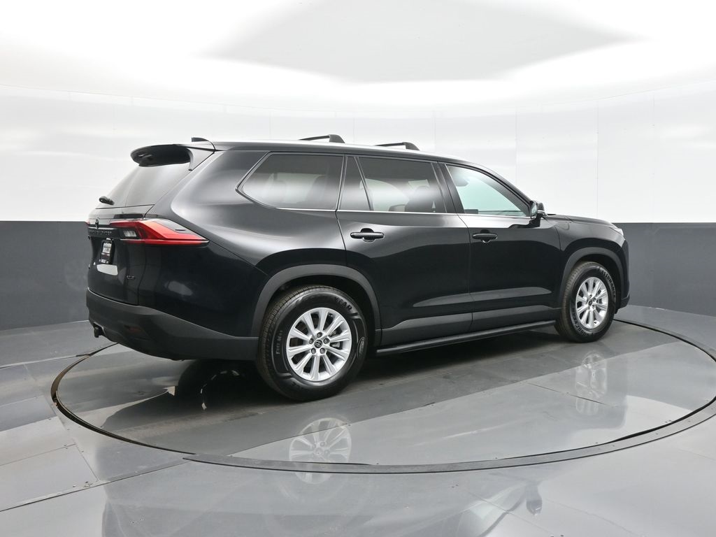 2024 Toyota Grand Highlander Hybrid XLE photo 3