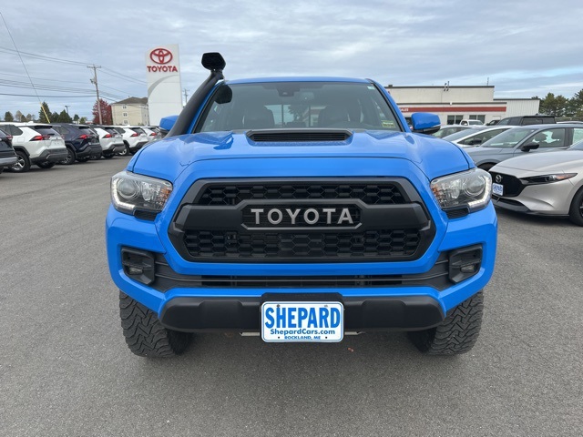 2019 Toyota Tacoma TRD Pro photo 2