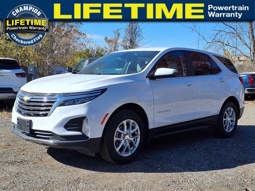 2024 Chevrolet Equinox LT's photo