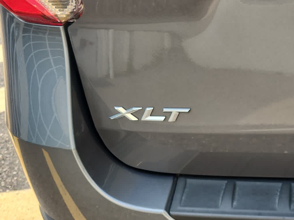 2023 Ford Explorer XLT photo 22