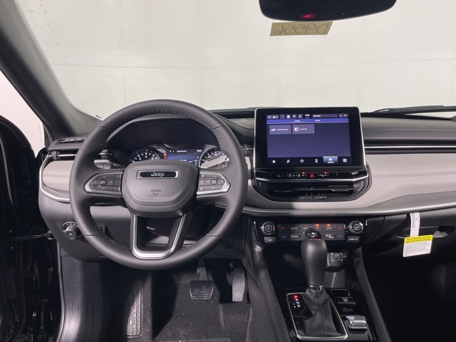 2025 Jeep Compass Limited photo 15