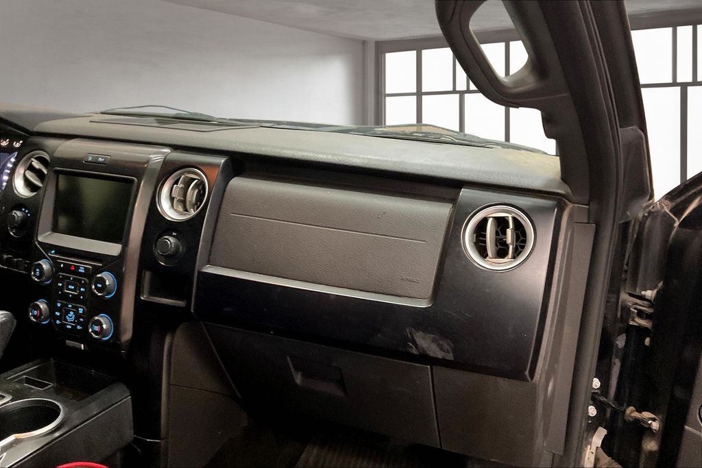 2014 Ford F-150 FX4 photo 14