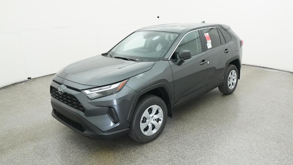 2025 Toyota RAV4 LE's photo