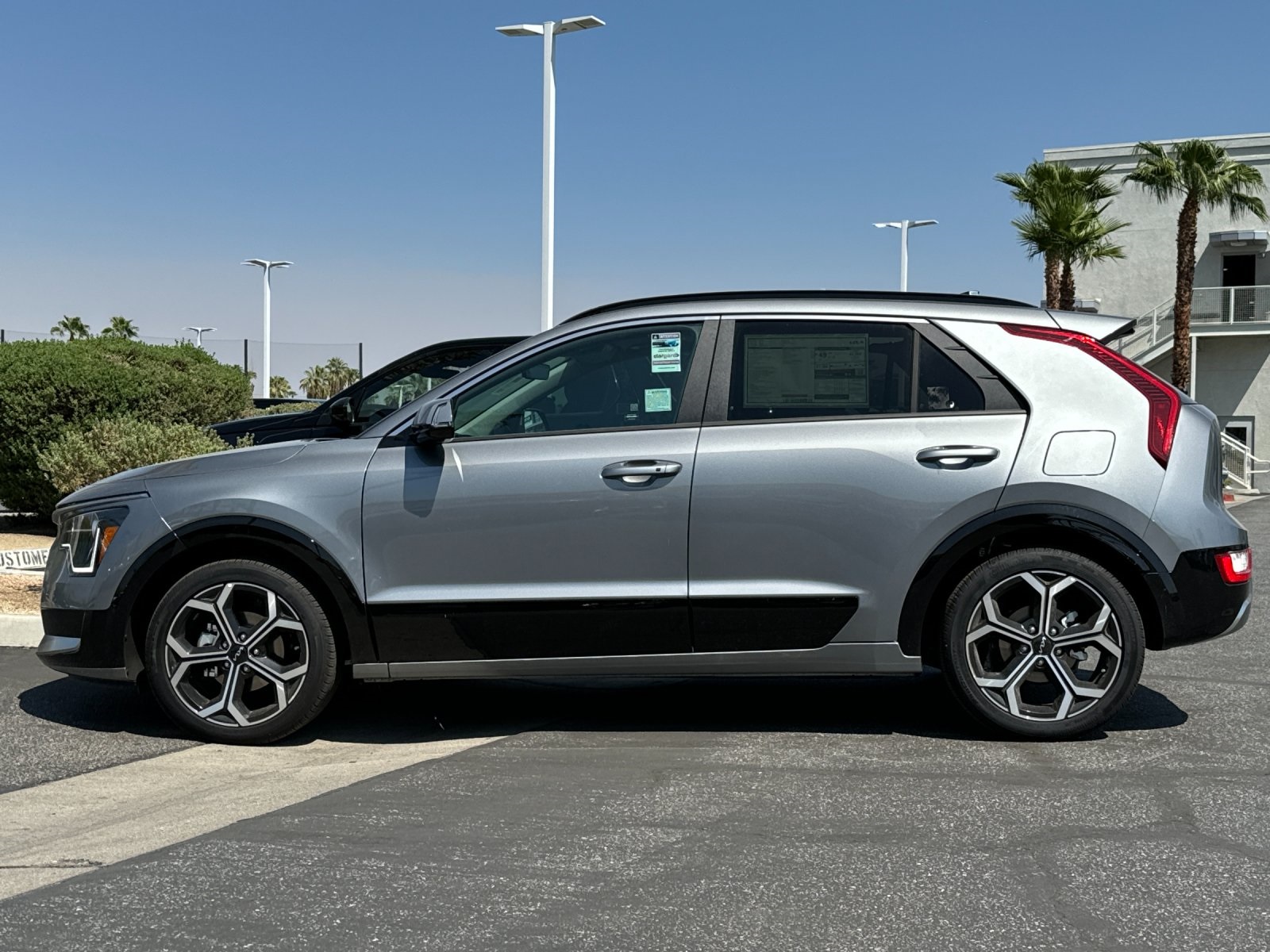 2024 Kia Niro EX Touring photo 6