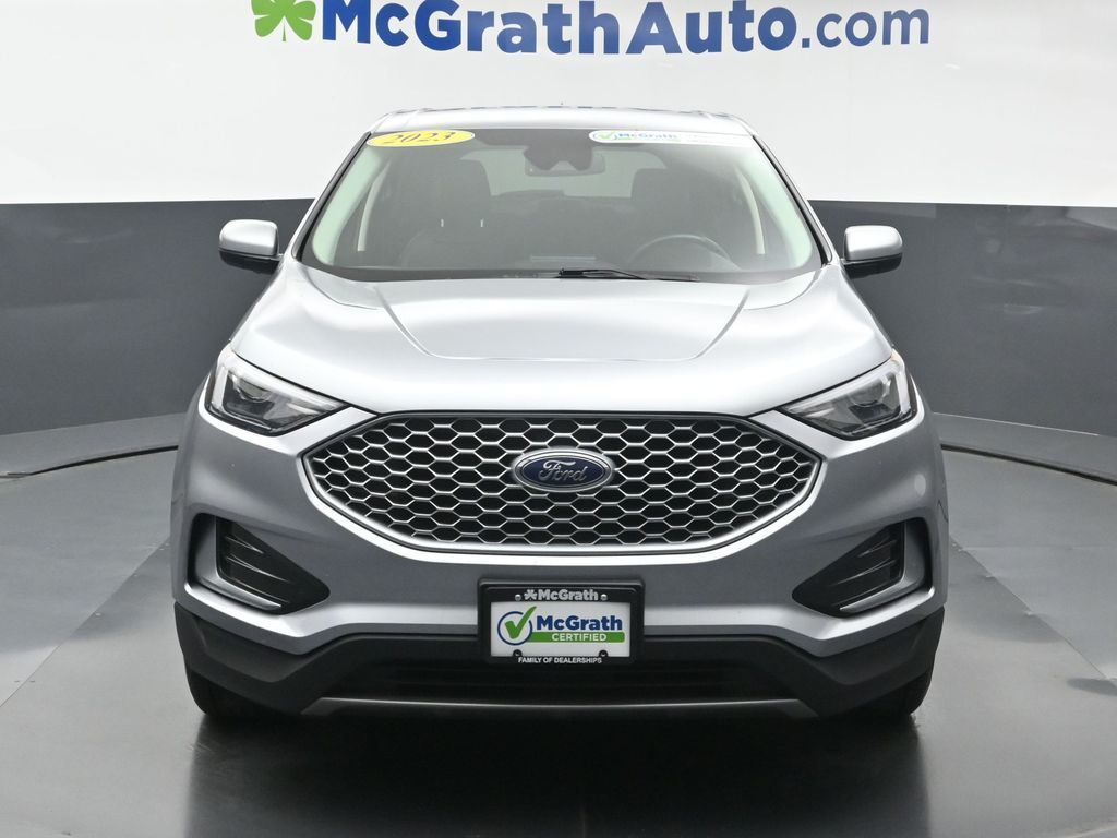 2023 Ford Edge SEL photo 2