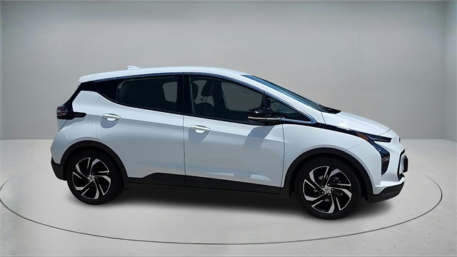Used 2023 Chevrolet Bolt EV 2LT with VIN 1G1FX6S07P4170759 for sale in Arlington, TX